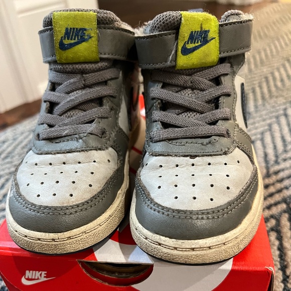 Nike toddler boys blue and gray court borough sneaker size 9C - Picture 2 of 7
